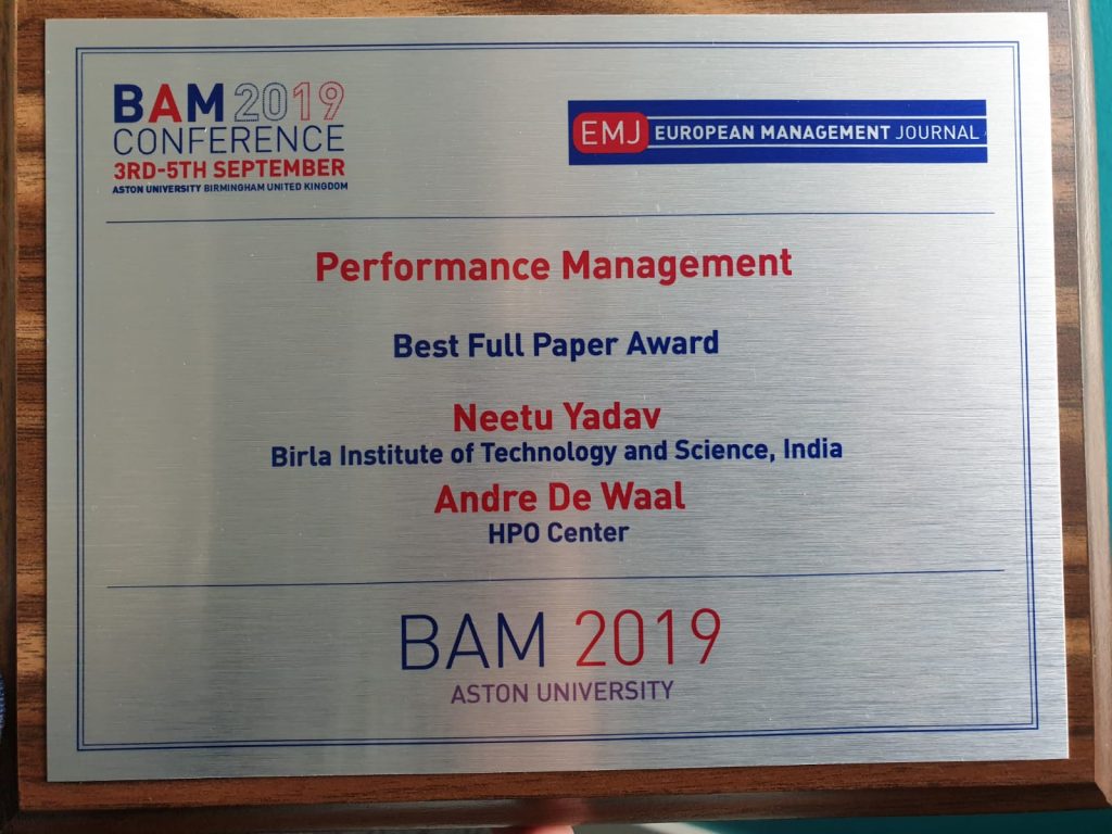 Best full paper Award for the Performance Management track