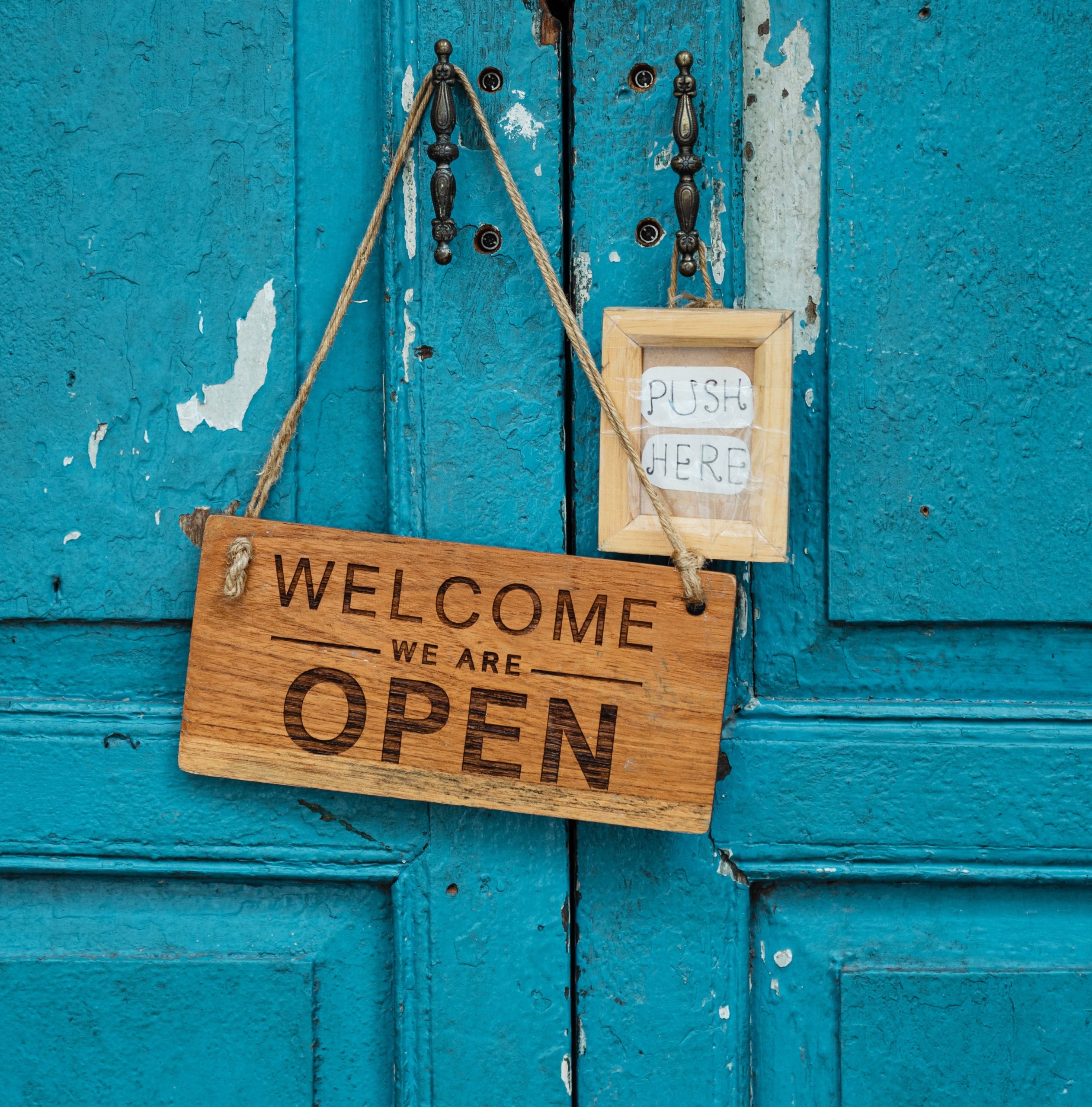 THE EIGHT KEY BEHAVIORS FOR BOOSTING CUSTOMER LOYALTY - key behaviors for lasting customer relationships